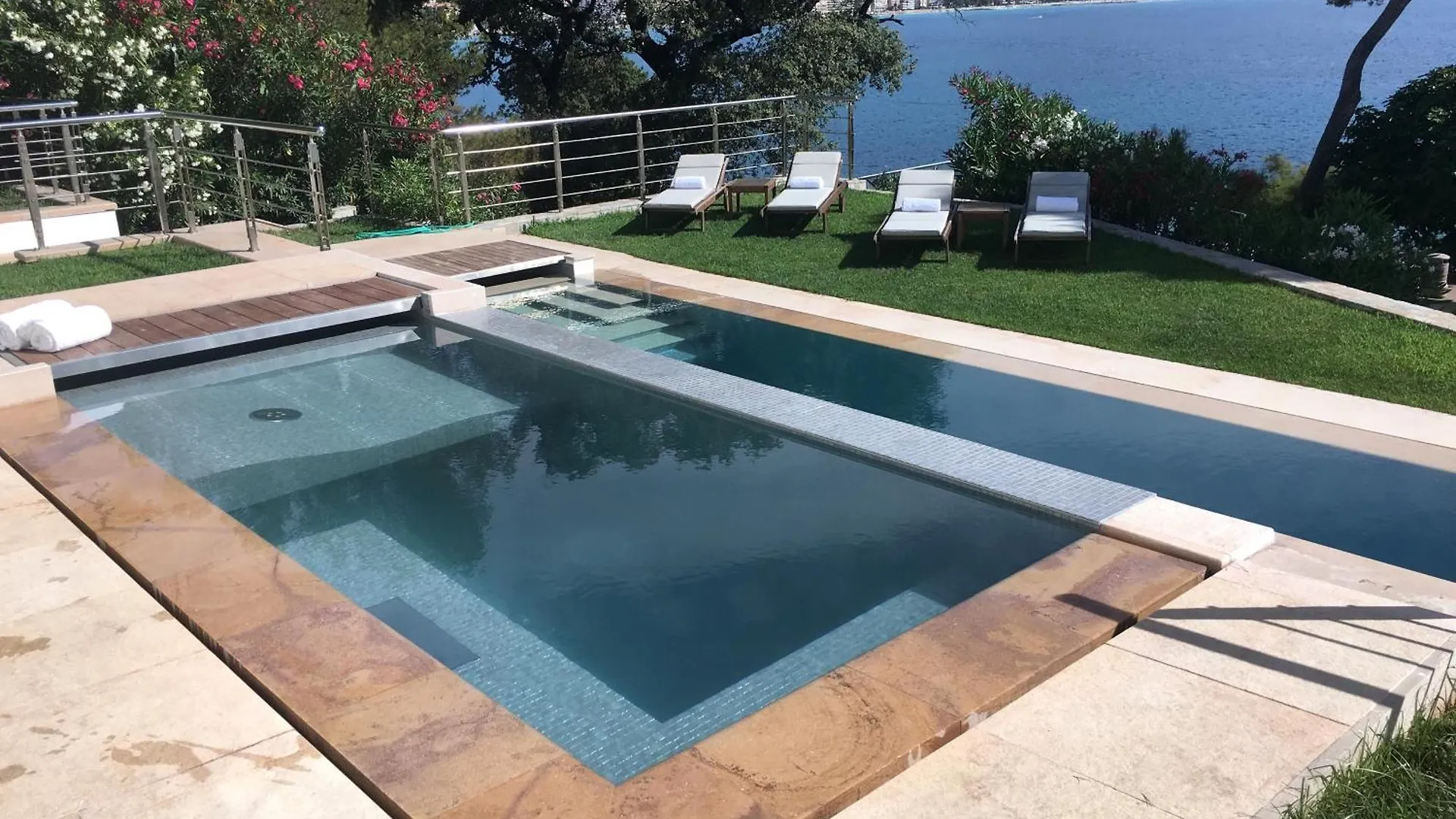 Villa Ocean Breeze Roquebrune-Cap-Martin 0*,  France